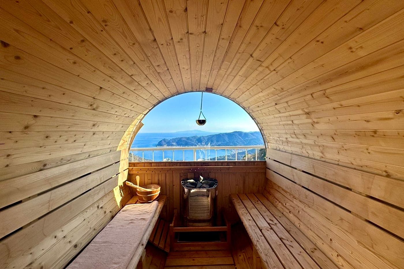 บาร์เรลซาวน่า