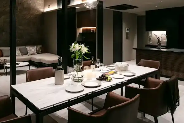 ห้องนั่งเล่นและห้องรับประทานอาหาร