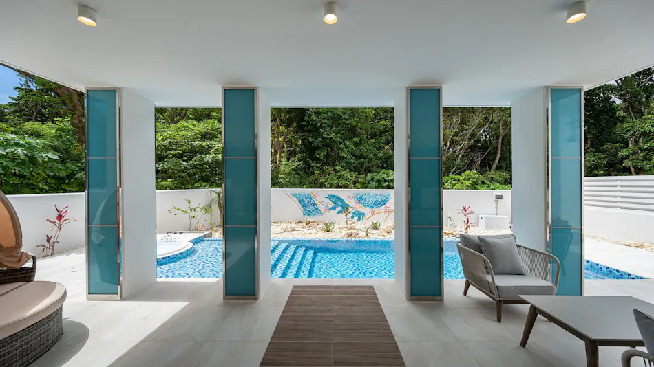 pool villa Sanrriott Okinawa Motobu