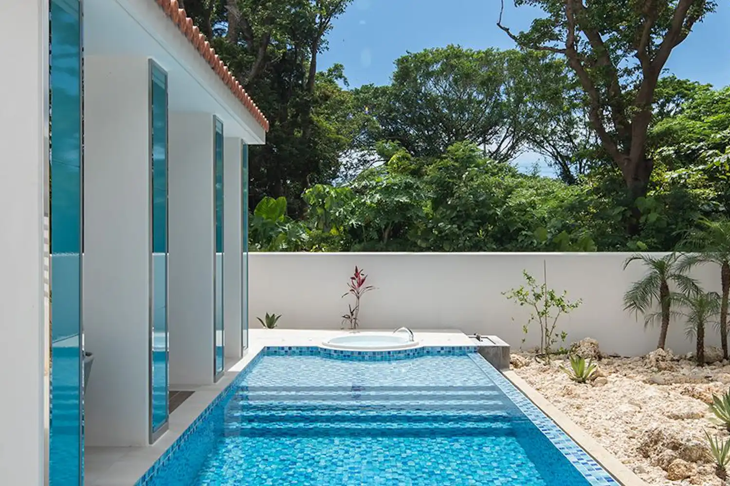 สระว่ายน้ำ