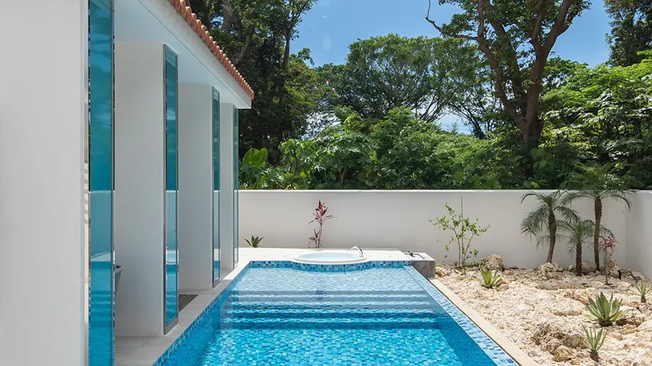 pool villa Sanrriott Okinawa Motobu