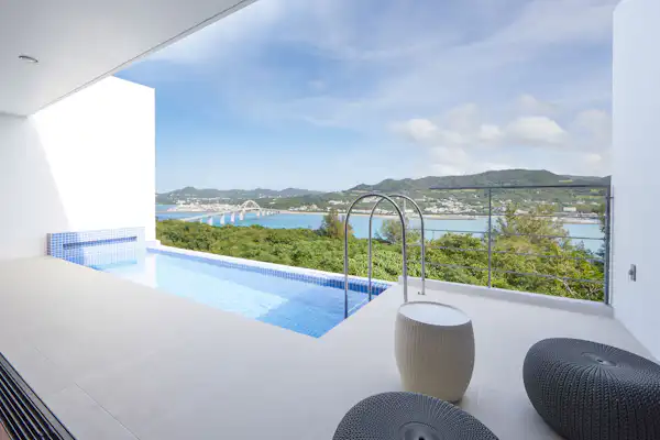 สระว่ายน้ำ