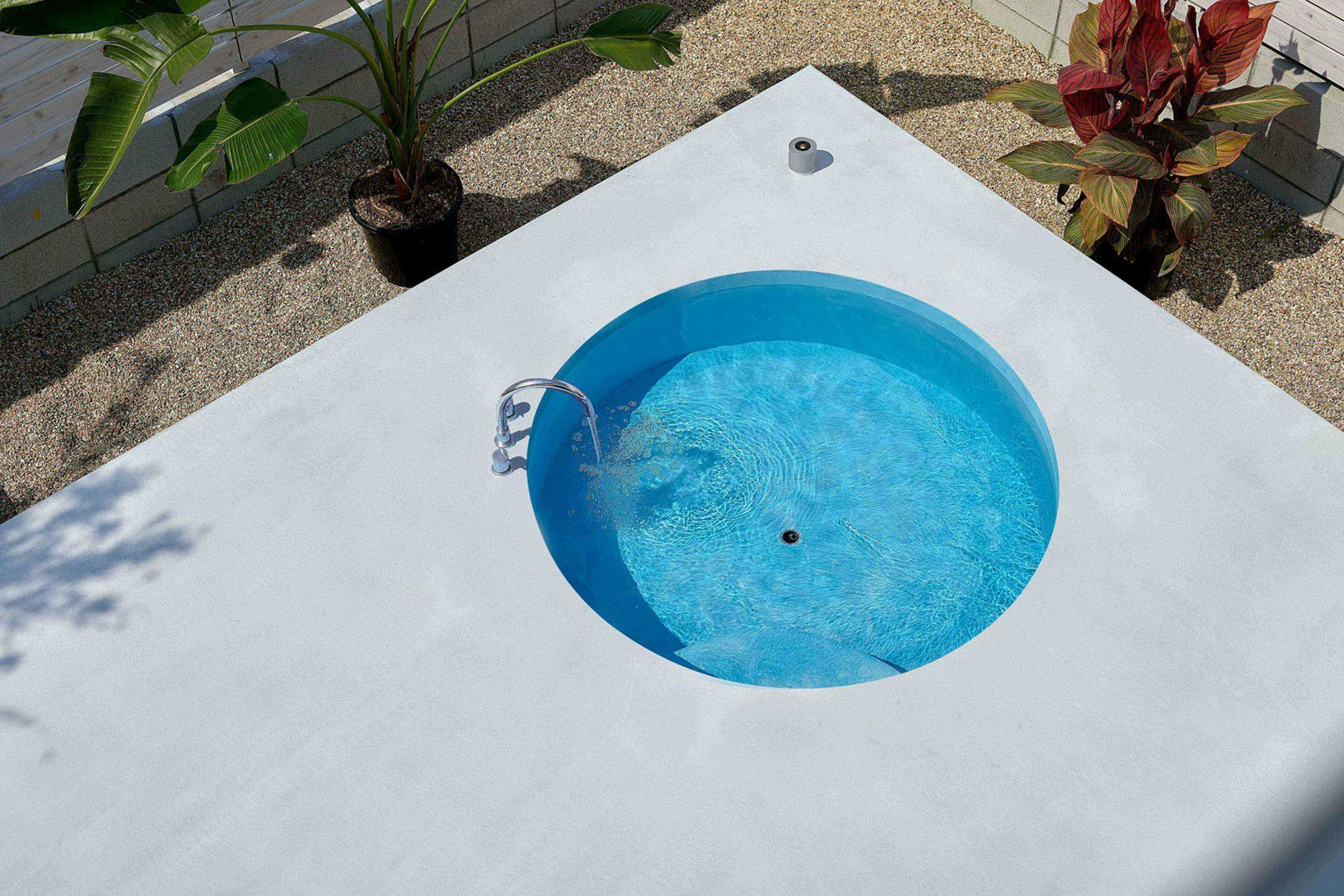 สระว่ายน้ำ