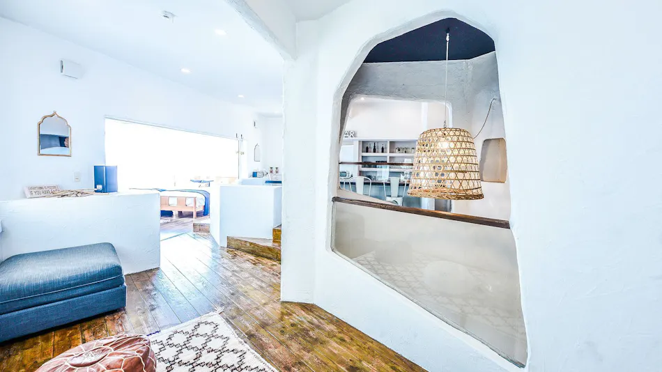 THE HOUSE on the Beach