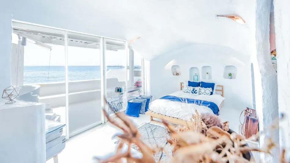 THE HOUSE on the Beach