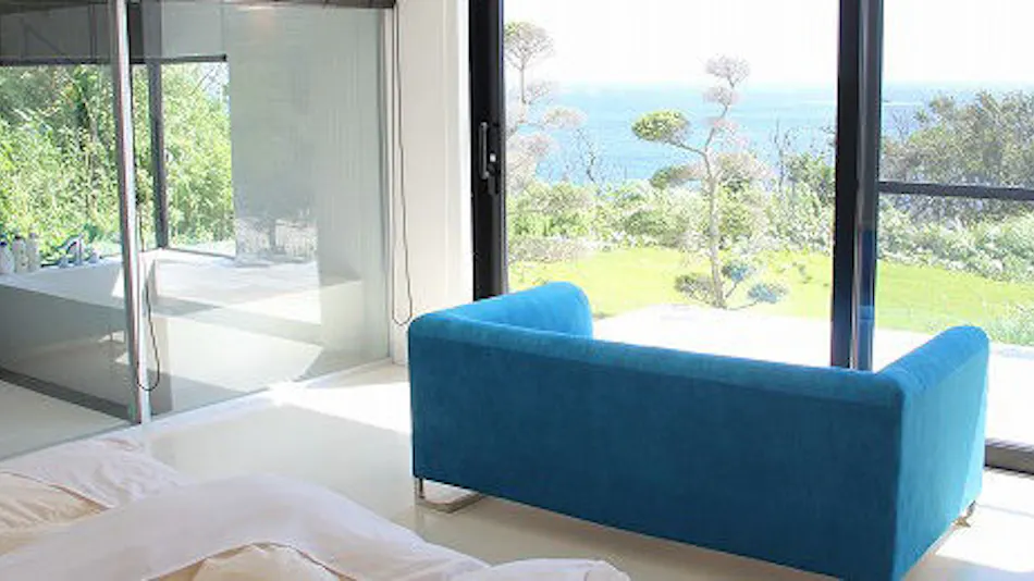 Hamabe's Cottage Silver Sea