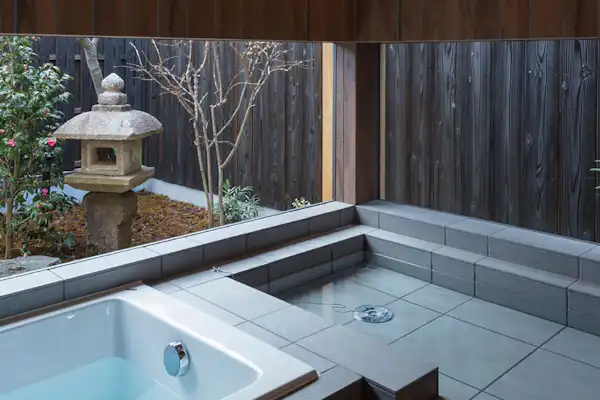 ห้องน้ำ