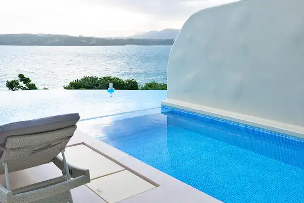 สระว่ายน้ำ