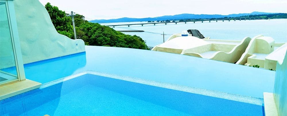 สระว่ายน้ำอินฟินิตี้・ออนเซ็นกลางแจ้งอินฟินิตี้