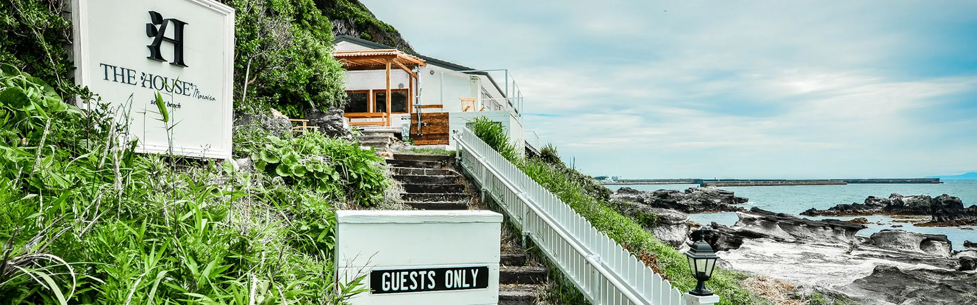 THE HOUSE Moroiso secret beach