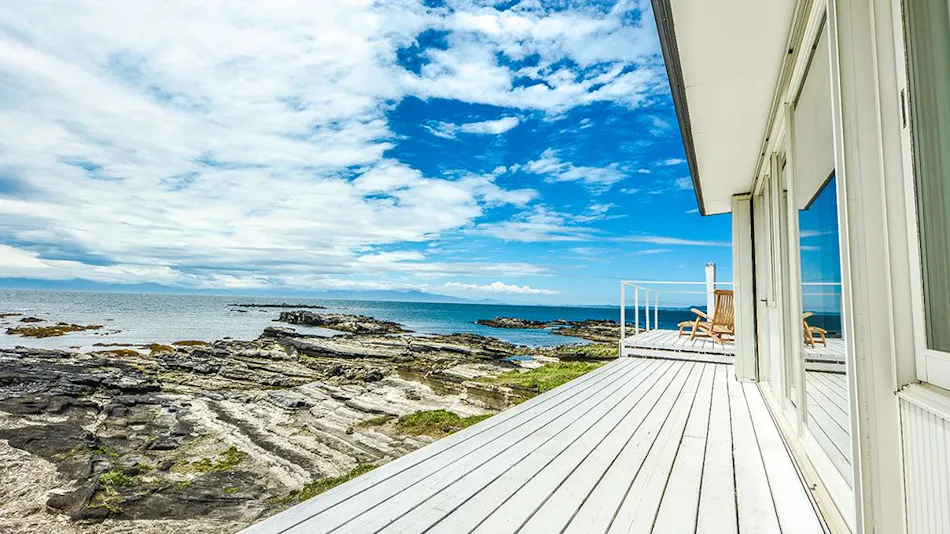THE HOUSE Moroiso Secret Beach