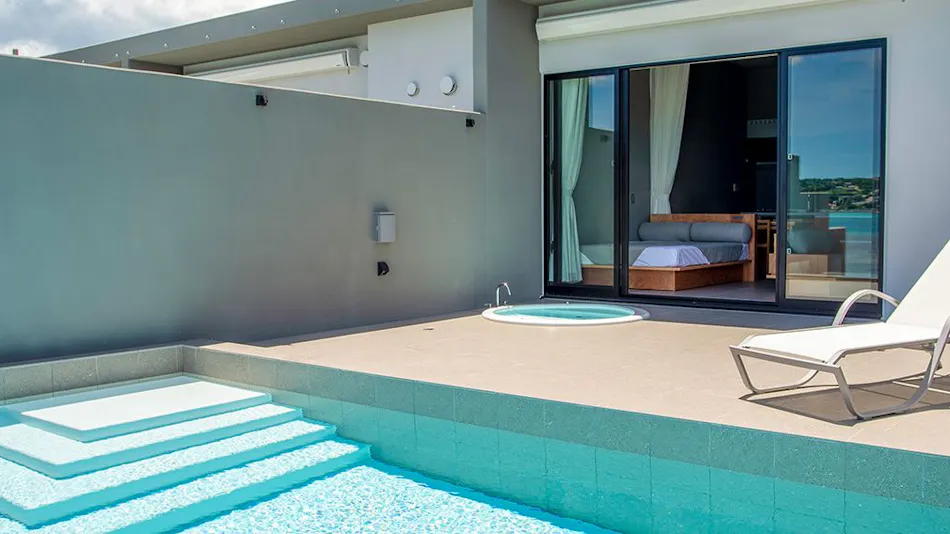 Feliz Villa Suite Kourijima View