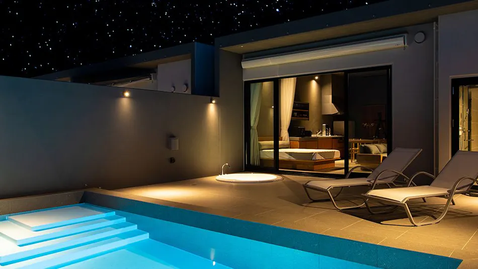 Feliz Villa Suite Kourijima View