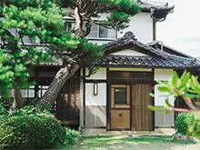 Akomodasi Rumah Tradisional Ruufu Tsuta no Ie