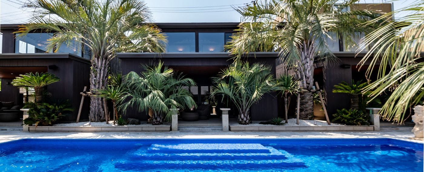 ガーデンプール