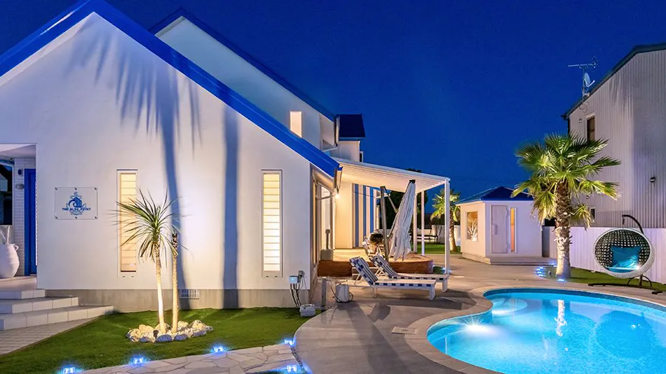 THE BLUE POINT Seaside Villa