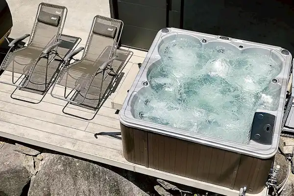 จากุซซี่