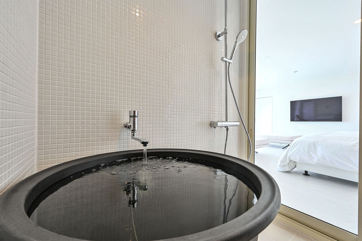 บ่อแช่น้ำเย็น