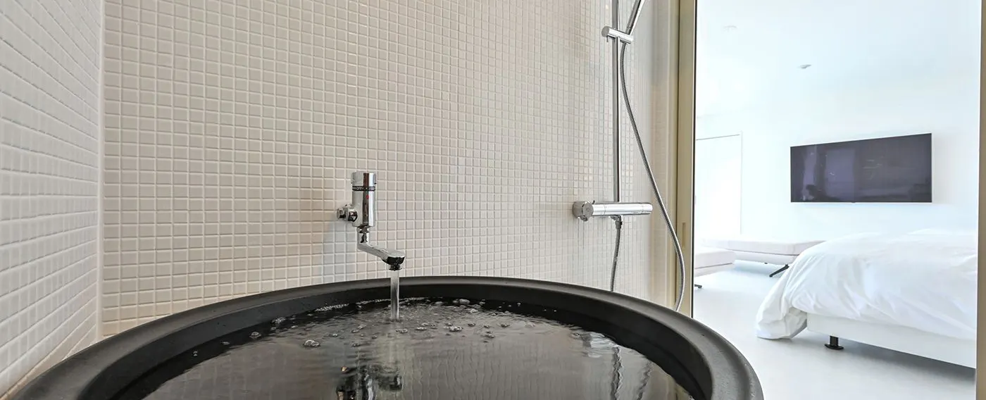 บ่อแช่น้ำเย็น