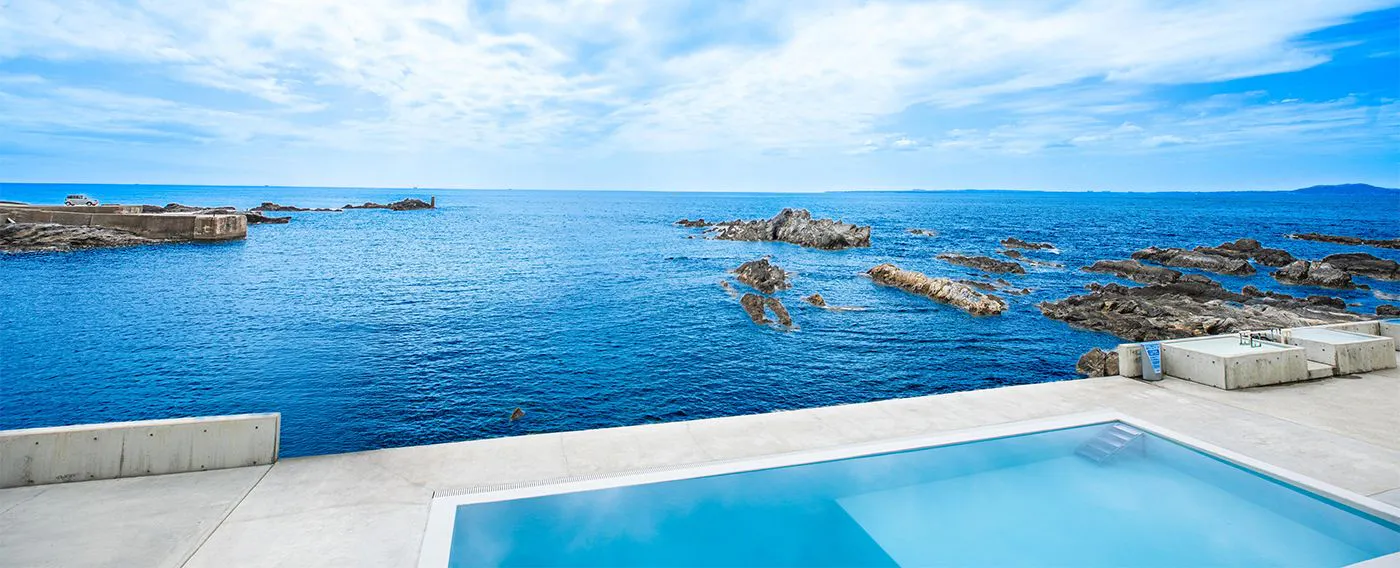 สระว่ายน้ำอินฟินิตี้