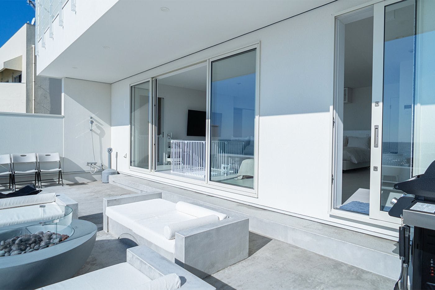 ภายนอกอาคาร