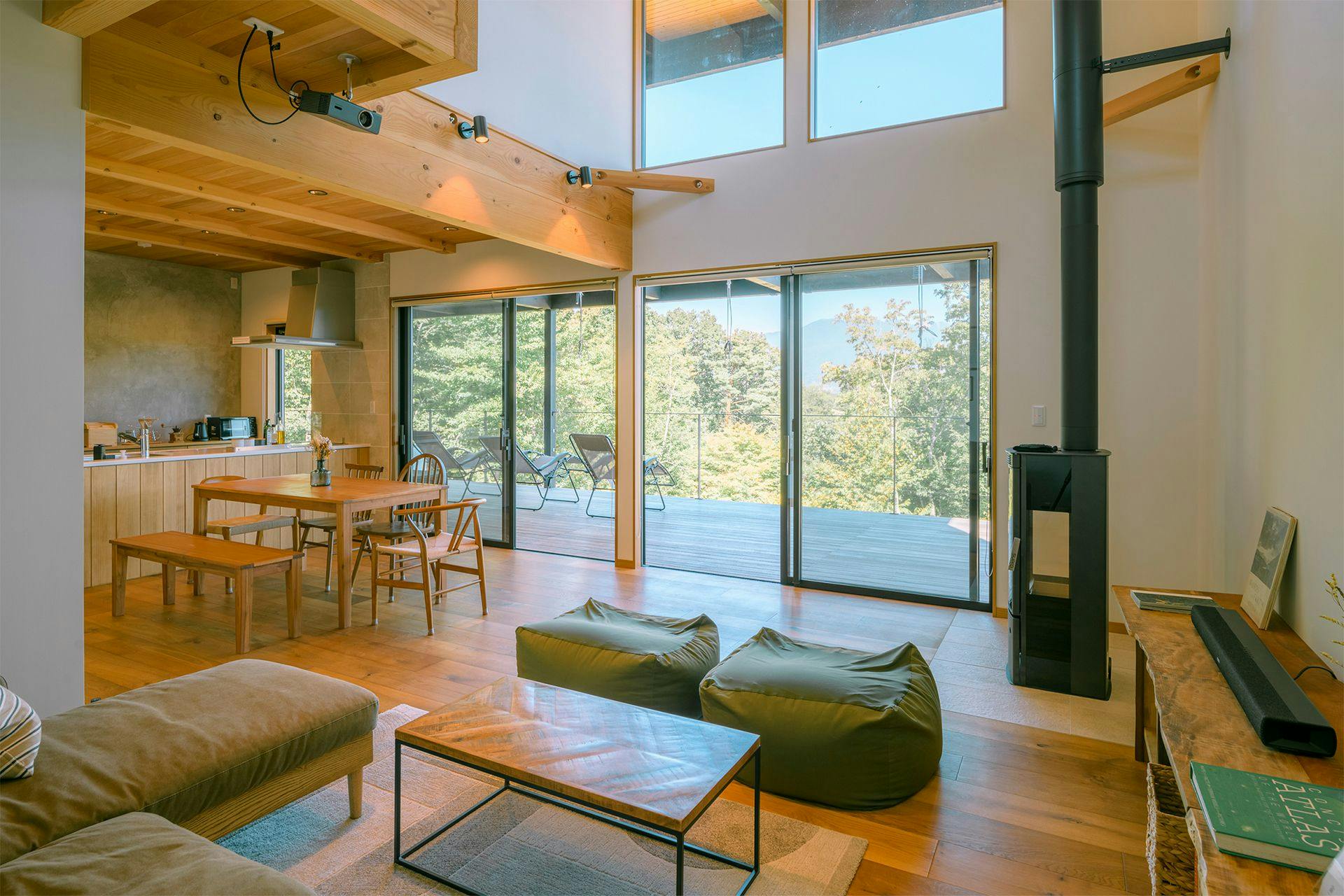 ご家族・ご夫婦限定】子連れ歓迎！森のやさしいサウナ付き/ 一棟貸し宿