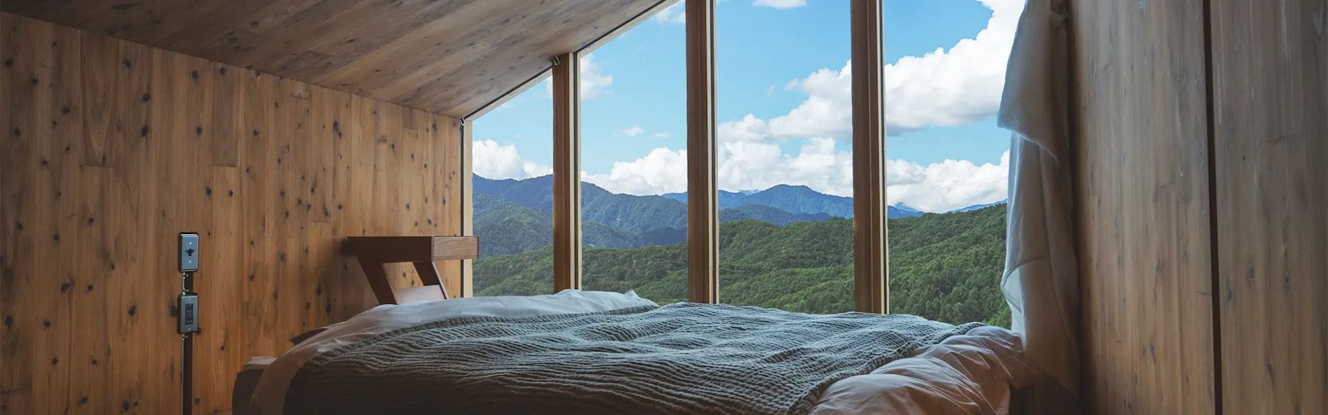 Earthboat Minakami Hodaigi