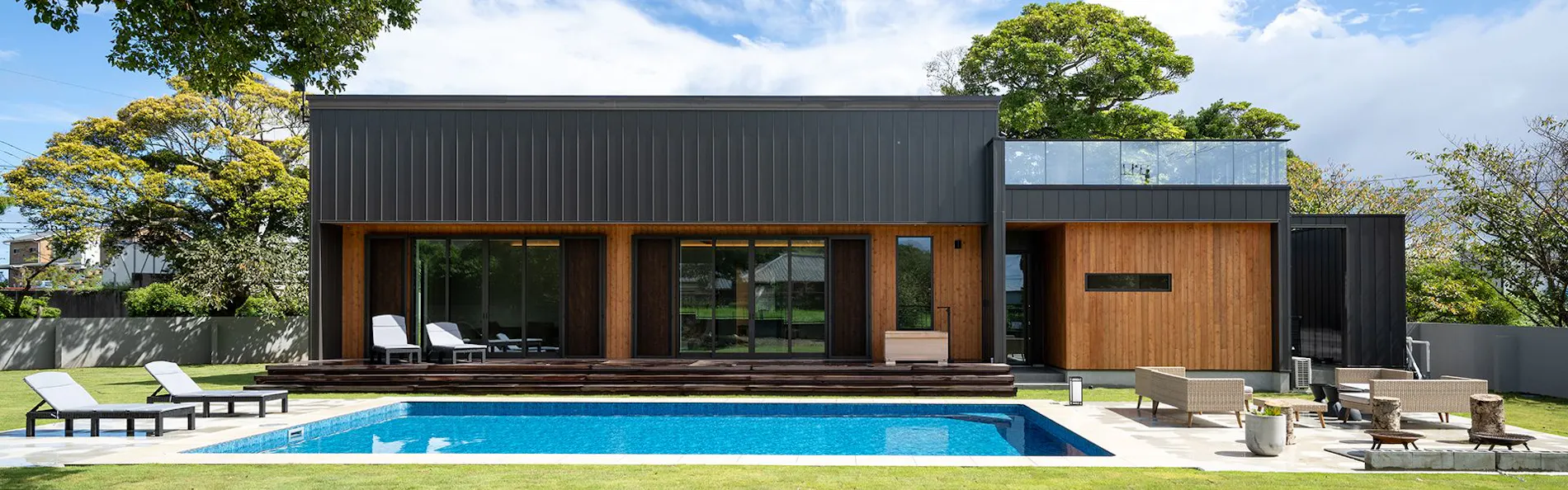 EKVOLI MARINA VILLA, Isumi Garden