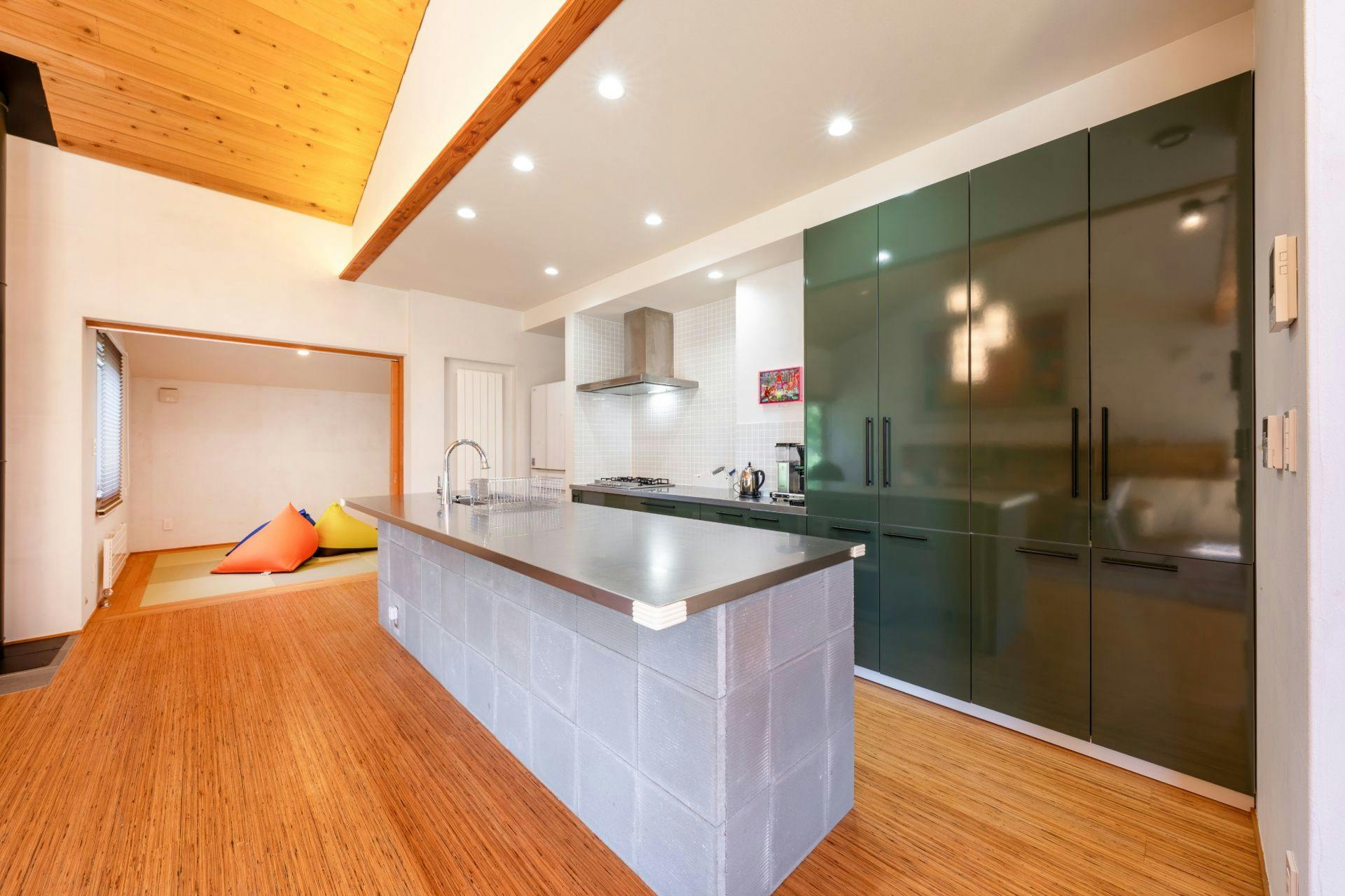 6ty6 Vacation Home