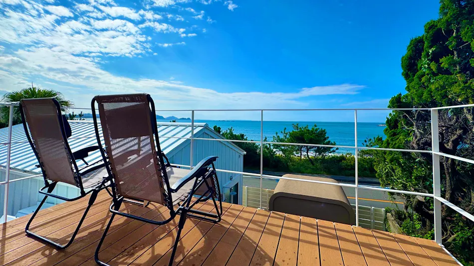 Private Sauna Villa with Your Beloved Dog in Itoshima | ALL LIFE Resort