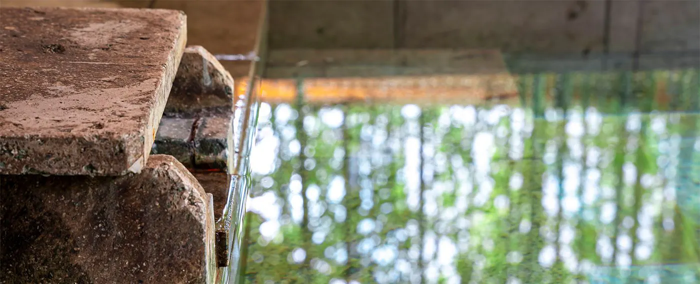 趣きのある石造りの温泉を満喫