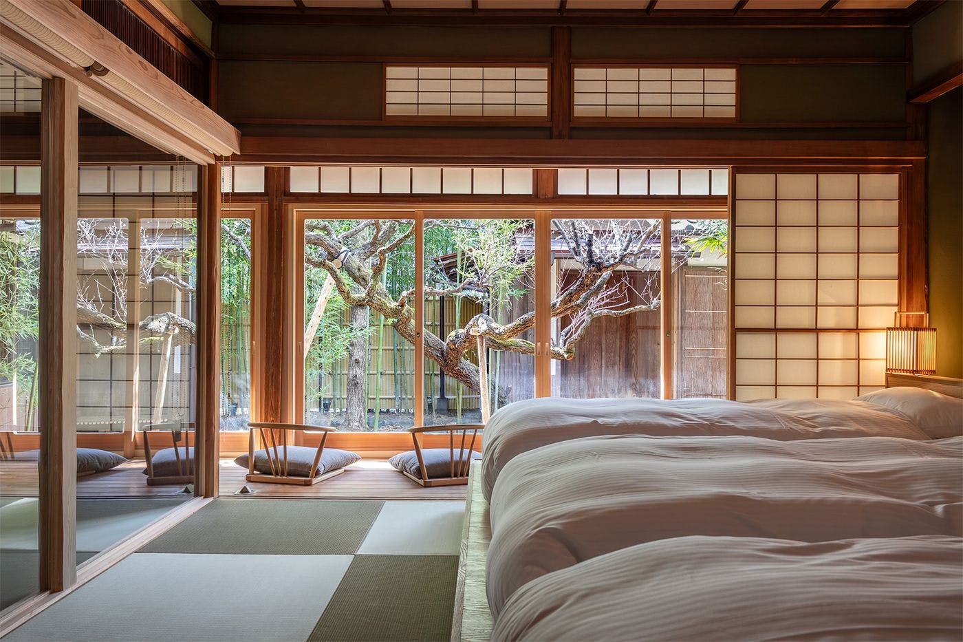 貸し切り旅館のような和モダン空間