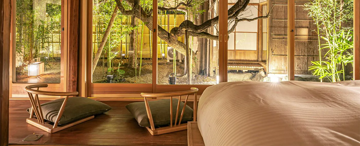 日本庭園を眺める癒しの時間