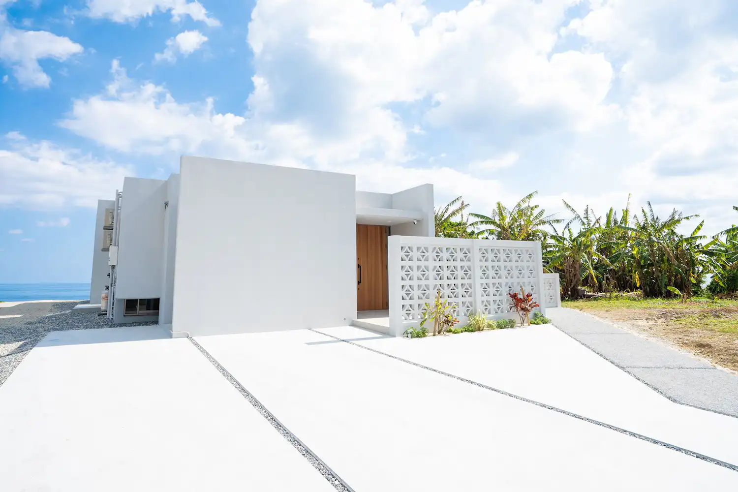 ภายนอกอาคาร