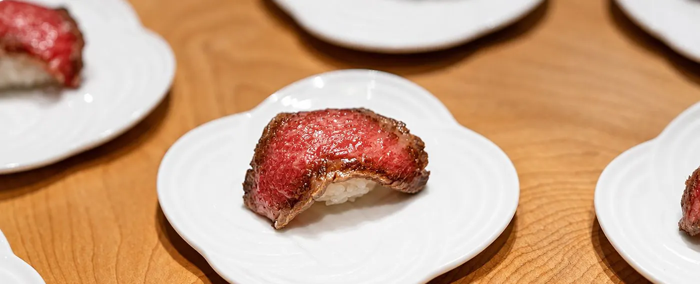 Sushi daging sapi