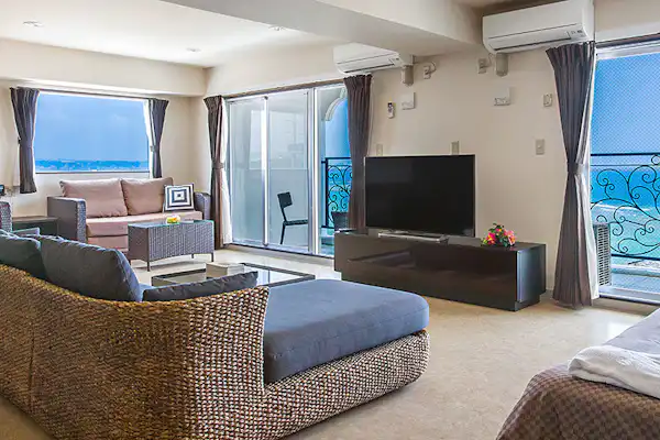 최상층 코너 객실 거실