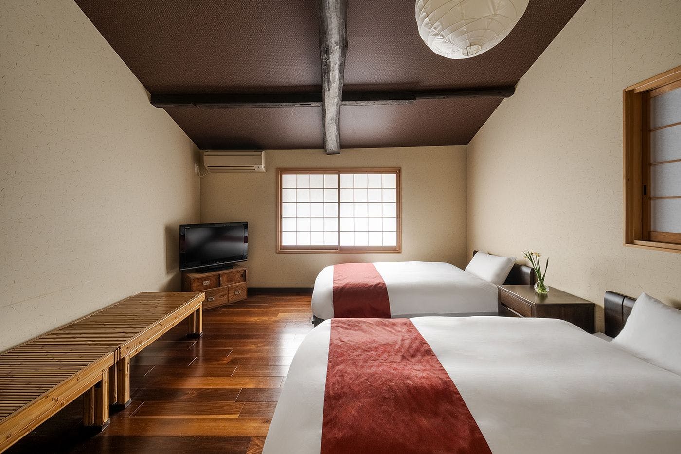 Shiro Tatsumi Akanean <Whole Townhouse Rental>