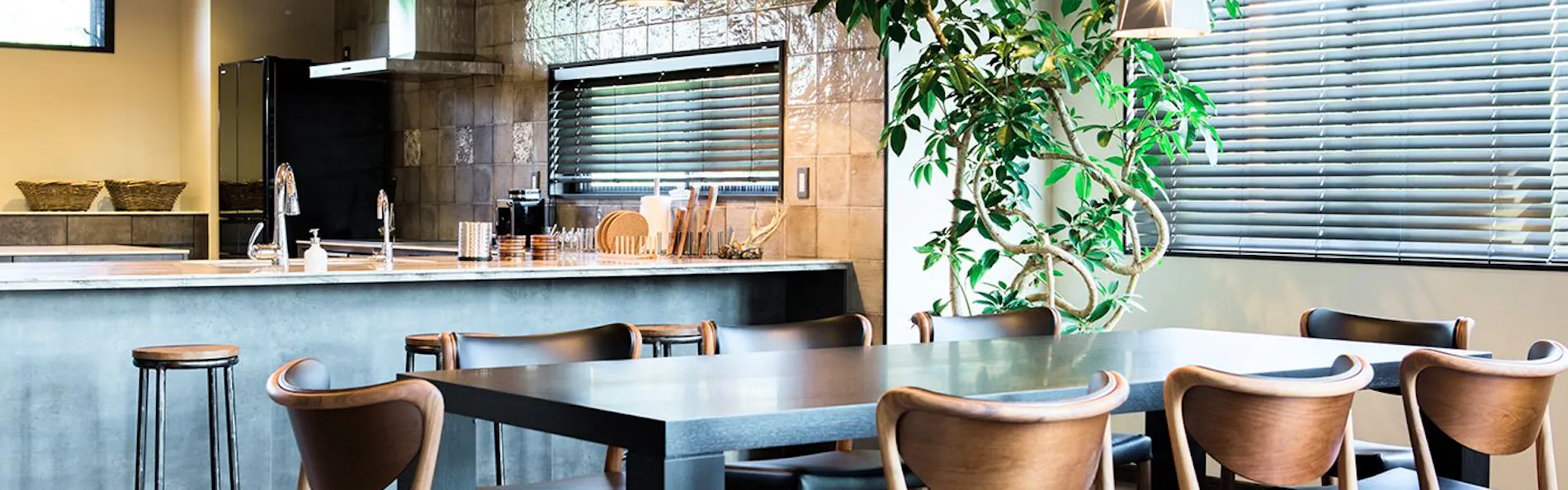 Cairns House by SANA