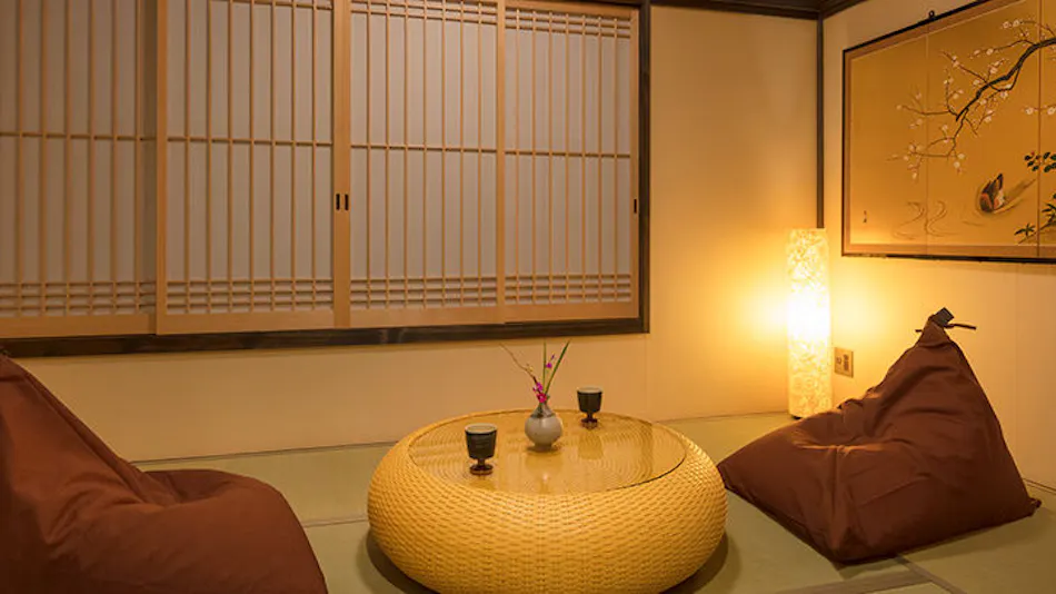 Hanakagari - Traditional Machiya House Rental