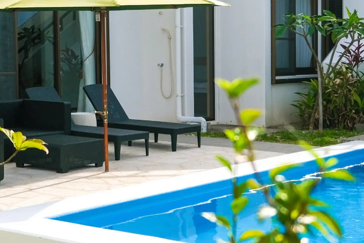 สระว่ายน้ำ