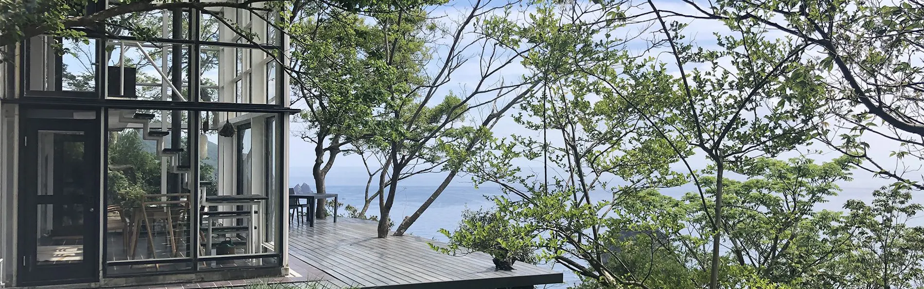 Izu Cliff House 国立公園内の秘境にある絶景・モダニズム建築