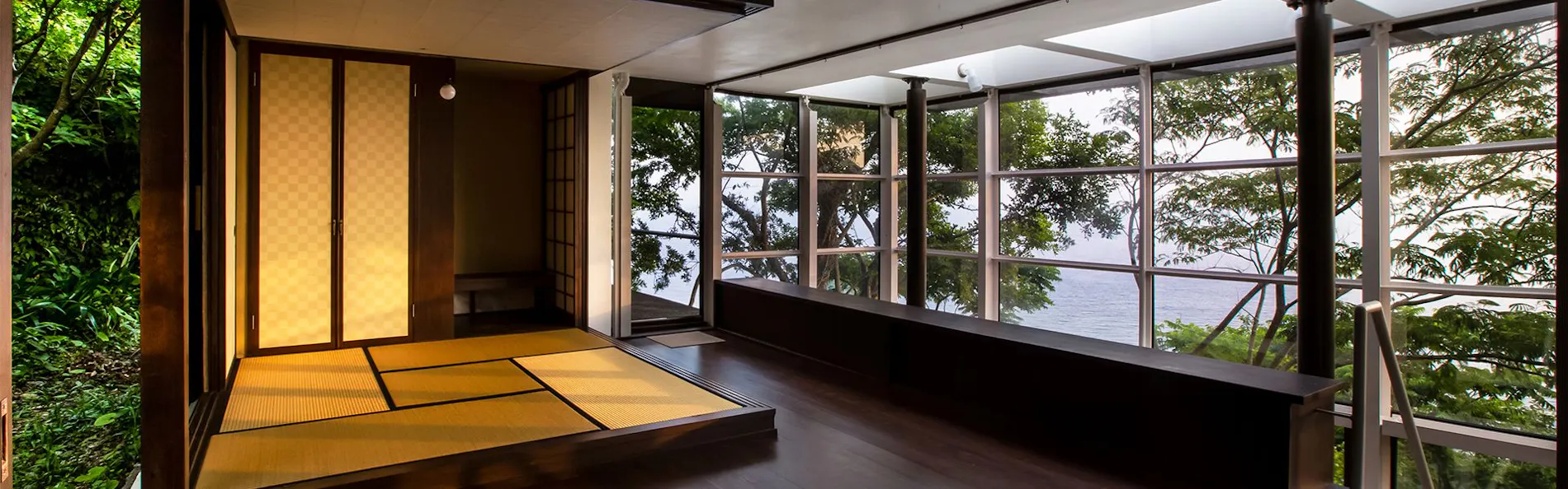 Izu Cliff House 国立公園内の秘境にある絶景・モダニズム建築