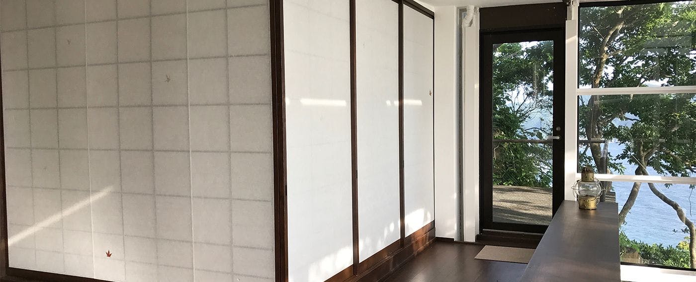 Izu Cliff House -A Cliffside Home Overlooking the Pacific…