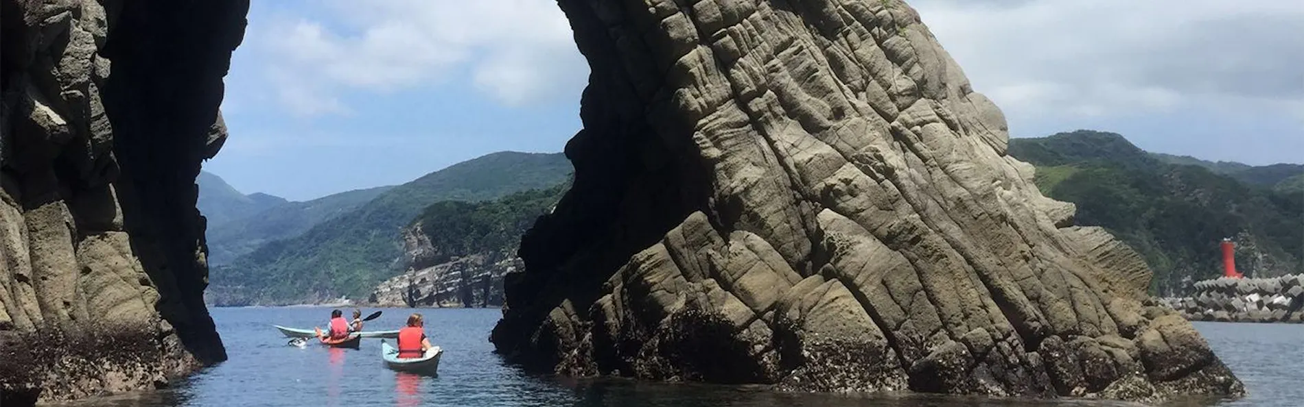 Izu Cliff House 国立公園内の秘境にある絶景・モダニズム建築