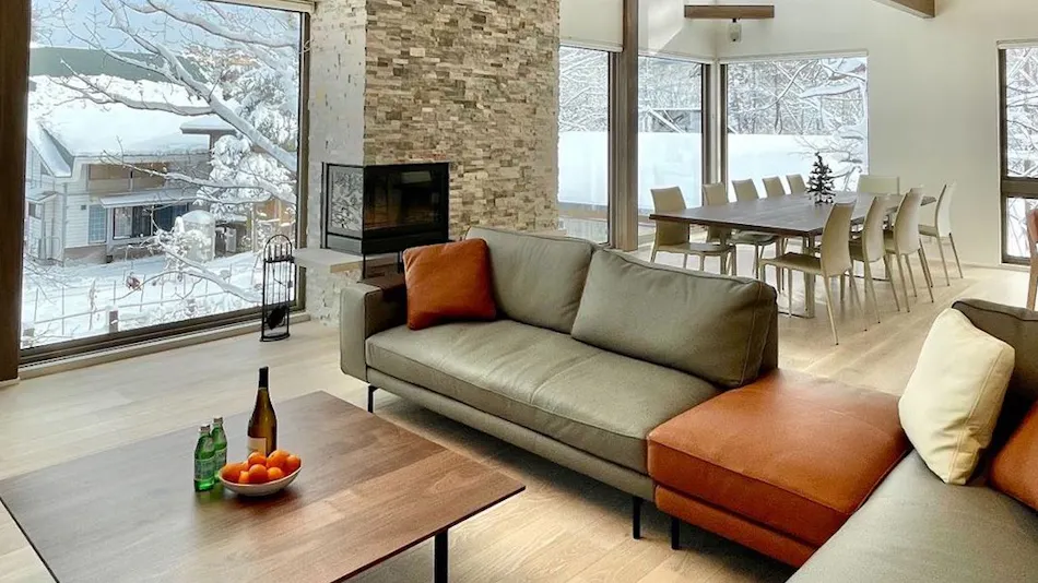 SILVER MAPLE CHALET