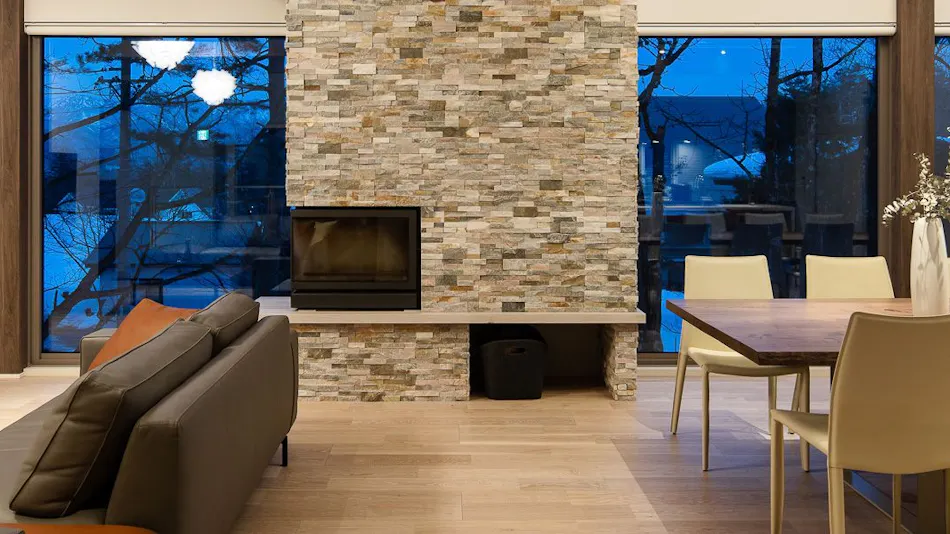 SILVER MAPLE CHALET