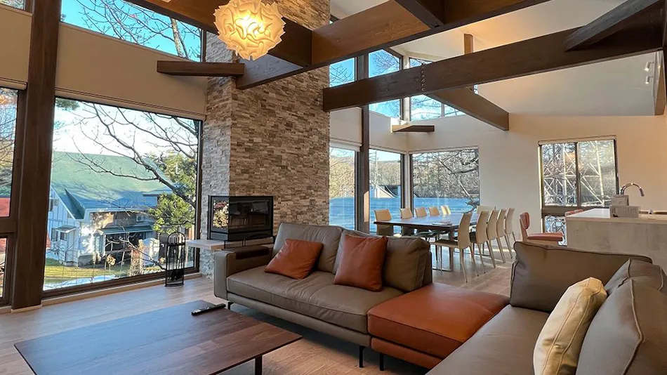 SILVER MAPLE CHALET
