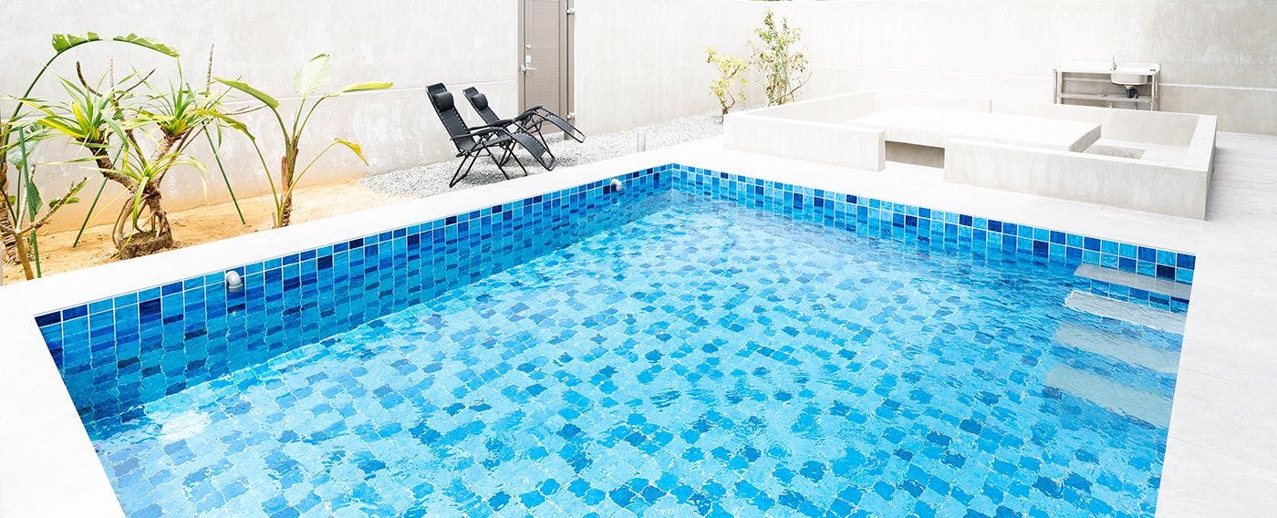 สระว่ายน้ำ