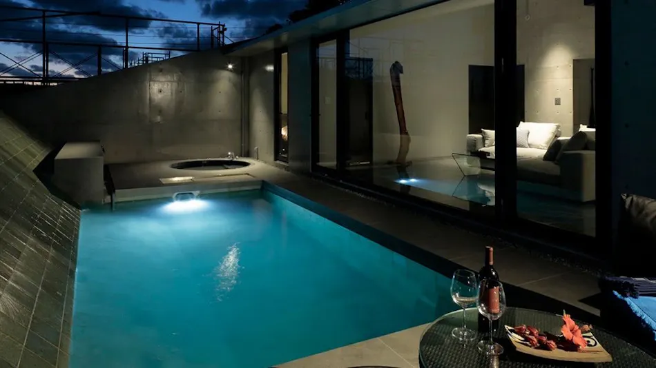 VILLA WHITE