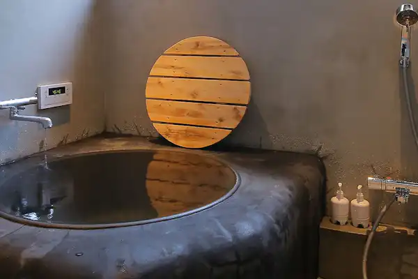 อ่างอาบน้ำโกเอมอน